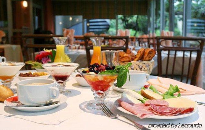 Ibis Styles Paris Saint Ouen Hotel Restaurant billede