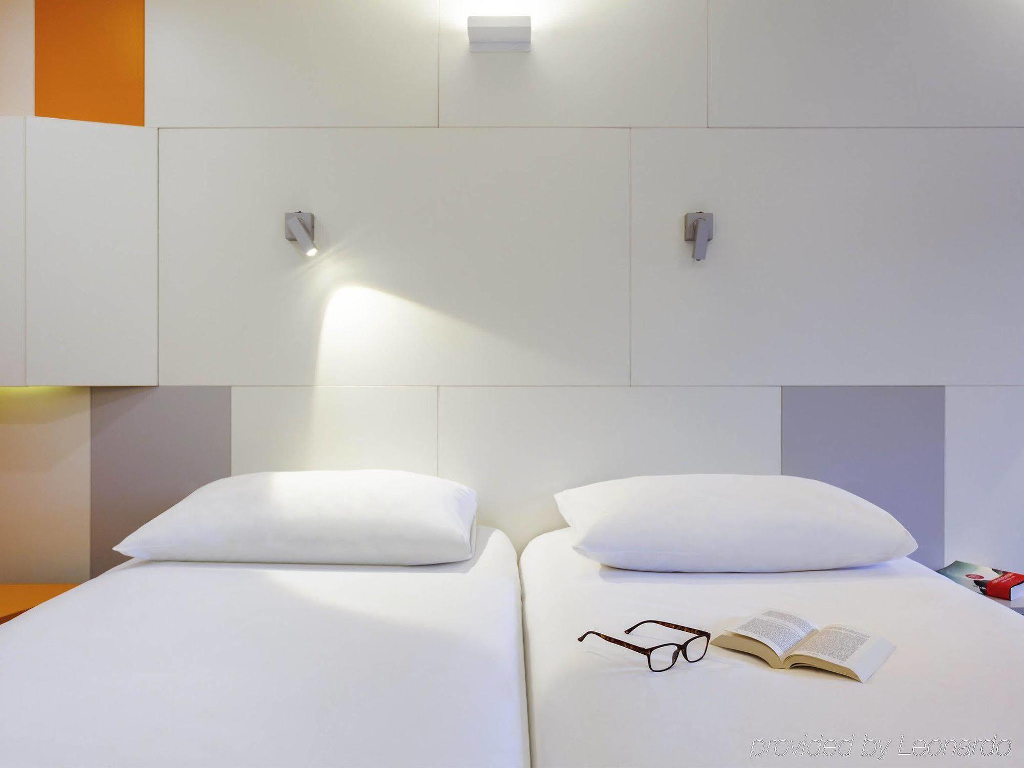 Ibis Styles Paris Saint Ouen Hotel Eksteriør billede